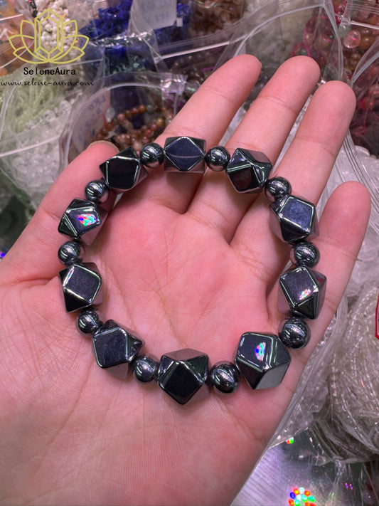 Achteckige Lichtbrechung|Natürlicher Terahertz Rohstein