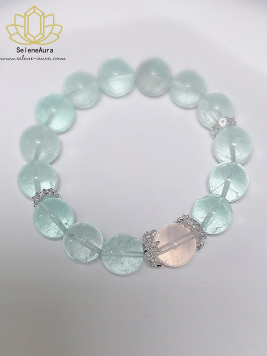 SeleneAura Naturfluorit Armband | Handmade 6-Stern Anhänger + Eisklar Perlen | Energie & Eleganz
