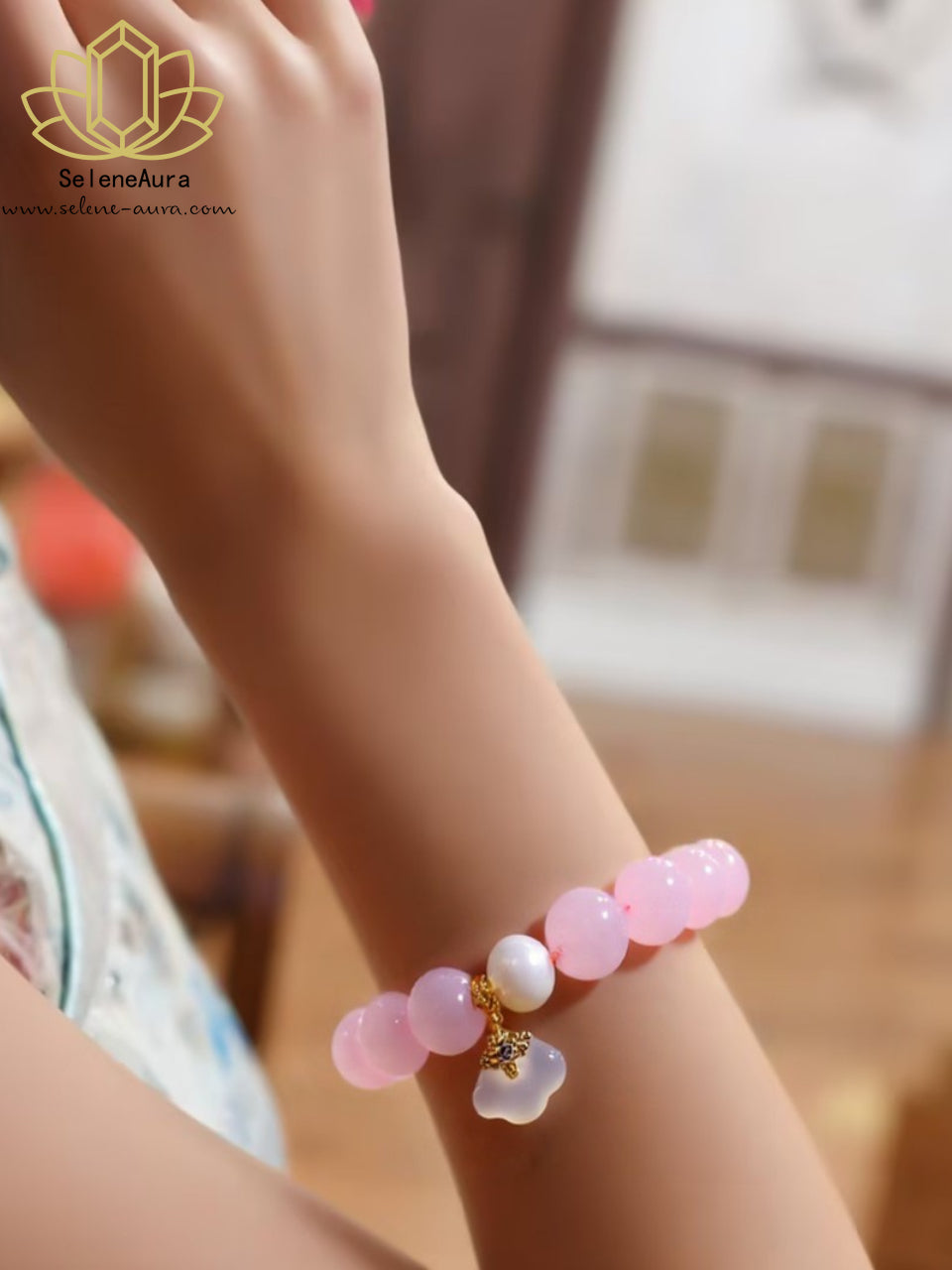 Natürliches Rosenquarz & Perlen Armband | Herzchakra-Energietrio | Glückssymbol Design