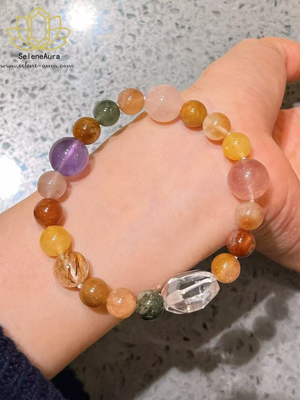Multikristall-Armband mit Regenbogen-Rutilquarz – Handmade Energiebalance