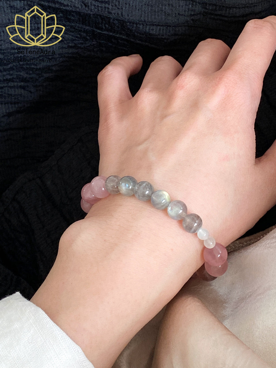 Mondrosen Armband｜Amethyst + Rosenquarz + Mondstein + Erdbeerquarz｜Sanfte Mädchenenergie & Liebeszauber (Traumhaftes Schimmern)